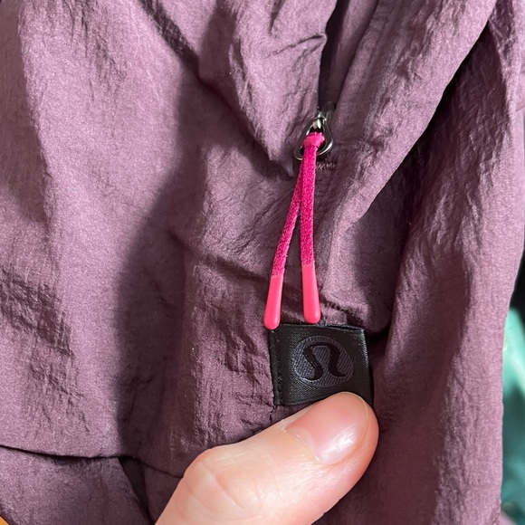 Lululemon light shell jacket - Picture 5 of 5